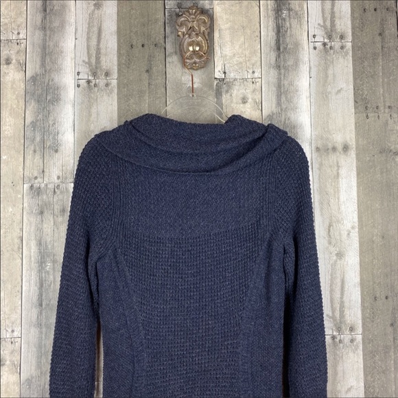 Angel of the North Rosie Cowlneck Pullover Medium - Picture 7 of 16